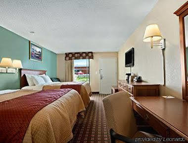 Days Inn By Wyndham Orangeburg Zewnętrze zdjęcie